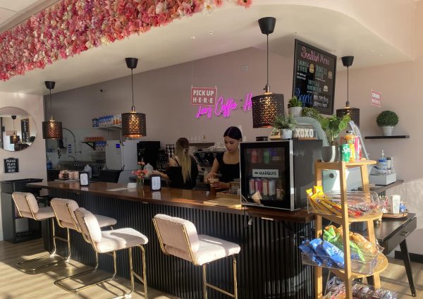 Lee's Coffee House is an amazing option for those who wish to relax, study or simply drink some coffee. They offer a variety of personalizable drinks and baked goods. 